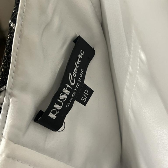 Claudette Floral lace strapless dress - Picture 2 of 2